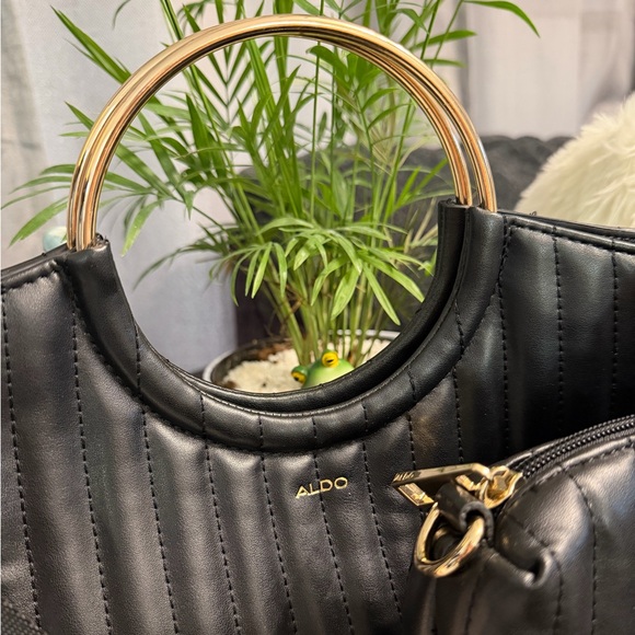 ALDO Black Quilted Set of 2 Shoulder Bag with Gold Details - Picture 3 of 16